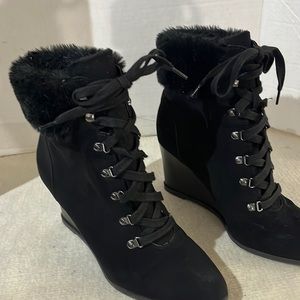 Banboo boots Size 8.5